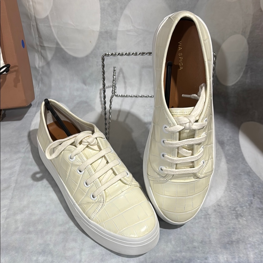 Via Spiga Cream Croc-Embossed Sneakers